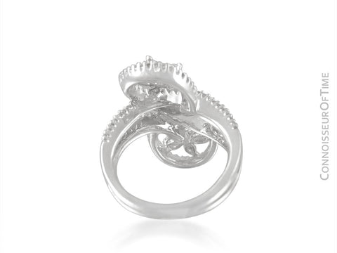 18K White Gold & Diamond Floral High Fashion Ring - 1.54 Carats