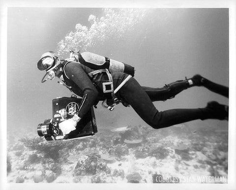 1971 Omega Seamaster 120M Vintage Mens Retro Bakelite Divers Ref. 166.088 Watch - Stainless Steel