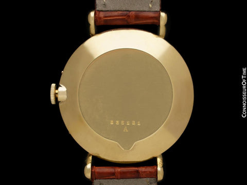 1946 Jaeger-LeCoultre Vintage Mens Triple Date Calendar Watch - 18K Gold