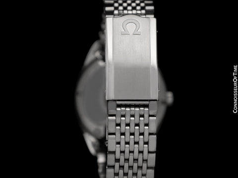 1969 Omega Seamaster Mens Vintage Watch with Automatic Cal. 565 Movement and Wine Vignette Dial - Stainless Steel