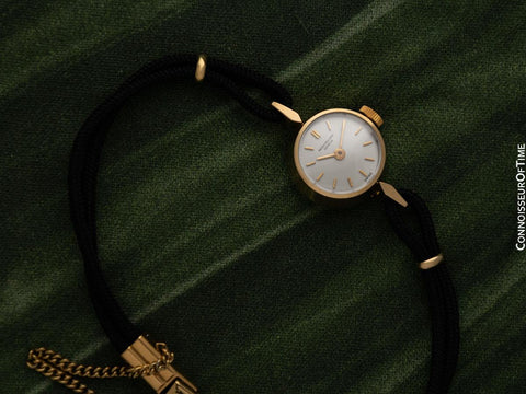 1960's Patek Philippe Vintage Ladies Ref. 3306 Watch - 18K Gold
