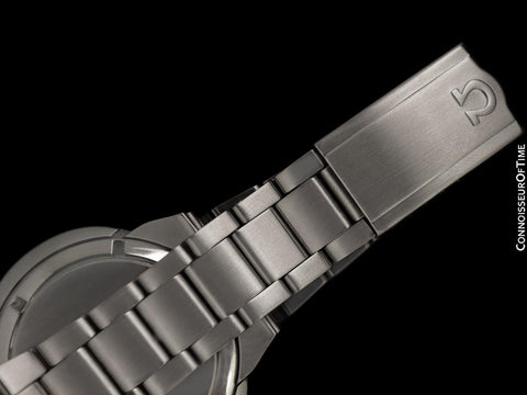 1970 Omega Dynamic Vintage Mens Cal. 565 Watch with Racing Dial - Stainless Steel