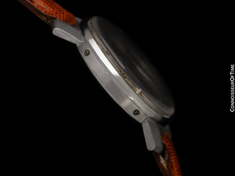 1943 Universal Geneve Vintage Mens Triple Date Moon Phase Calendar Watch - Stainless Steel