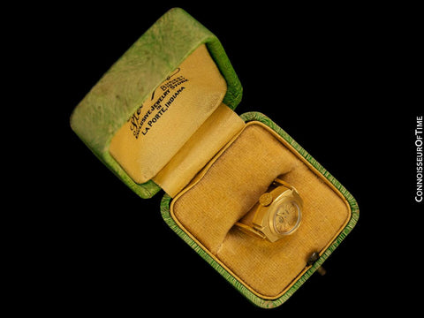 1960's Swiss Vintage Ladies Original Ring Form Watch - 18K Gold
