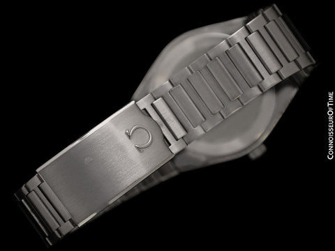1975 Omega Geneve Vintage Mens Automatic Day Date Bracelet Watch - Stainless Steel