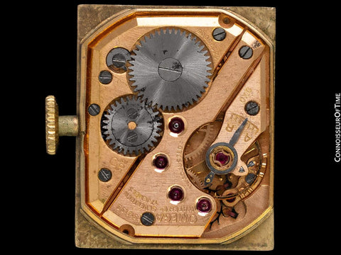 1952 Omega Mid-Century Vintage Mens Midsized Sculptured Watch - 14K Gold