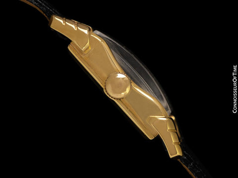 1952 Omega Mid-Century Vintage Mens Midsized Sculptured Watch - 14K Gold