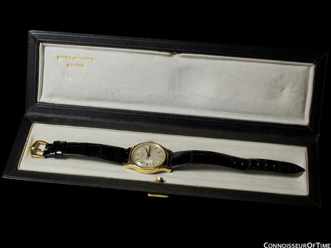 c. 1960 Patek Philippe Vintage Calatrava Ref. 2555 Mens Watch, 18K Gold - Rare Model
