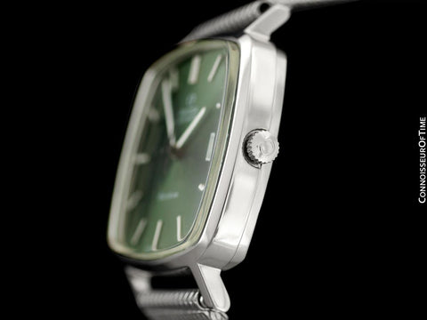1974 Omega Geneve Vintage Mens Midsize Watch with Emerald / Money Green Dial - Stainless Steel