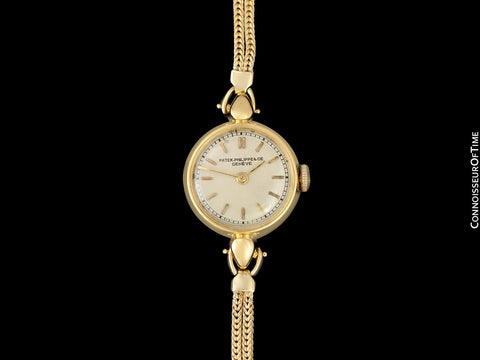 c. 1945 Patek Philippe Vintage Ladies Ref. 1111 Watch - 18K Gold