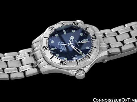 Omega James Bond Seamaster 300M Professional Diver (James Bond), Stainless Steel - Automatic Chronometer