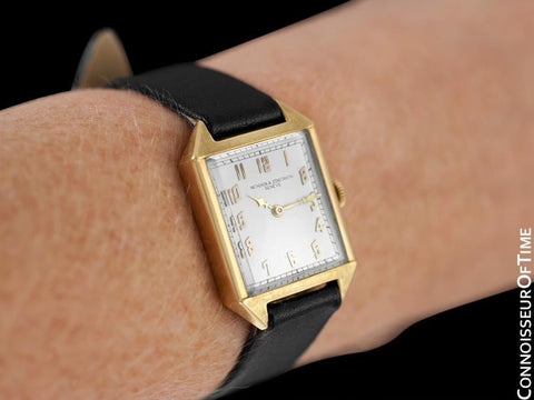 1930's Vacheron & Constantin Vintage Mens Midsize Art Deco Watch - 18K Gold