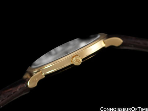 Patek Philippe Calatrava Mens Officer's Watch, Ref. 5022J - 18K Gold
