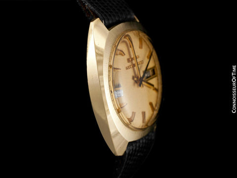 1972 Bulova (Accutron) Accuquartz Retro Mens Day Date Watch - 14K Solid Gold with Diamond